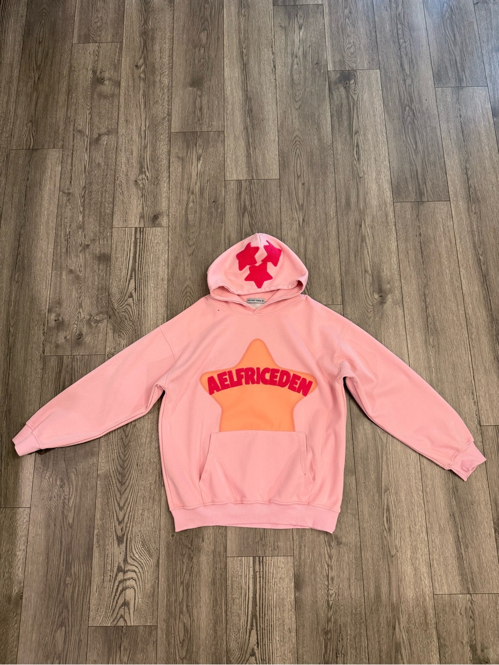 Aelfric Eden Oversized Vintage Pink Star Embroidered Size: Medium Jacket Hoodie